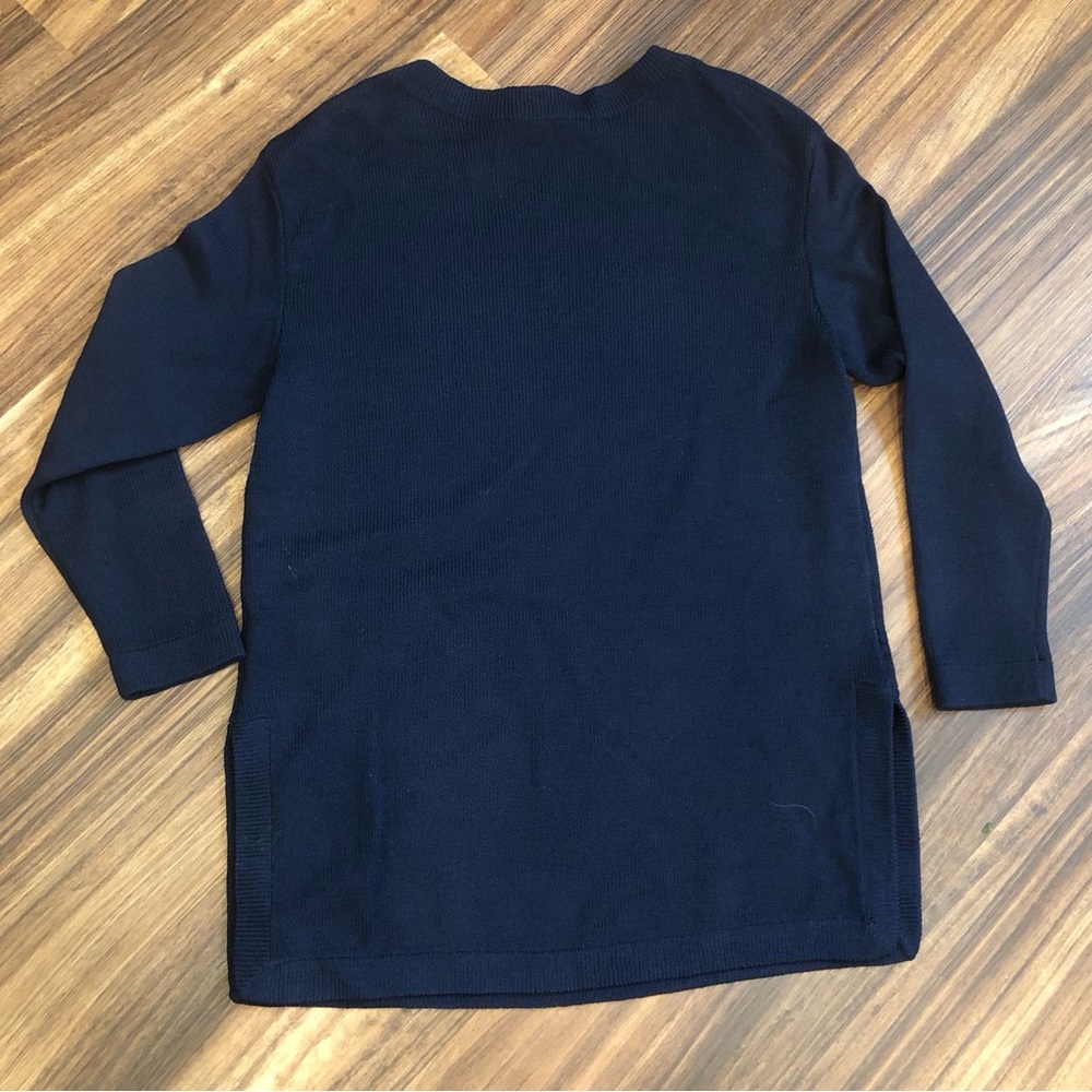 Like new condition. Size 6. I’m downsizing and clearing out my closet.
